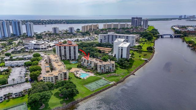 364 Golfview Road 506, North Palm Beach, FL 33408
