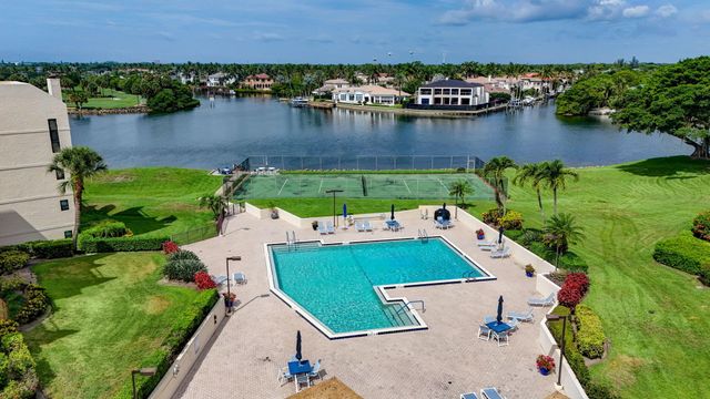 364 Golfview Road 506, North Palm Beach, FL 33408