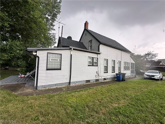 875 E 154th Street, Cleveland, OH 44110