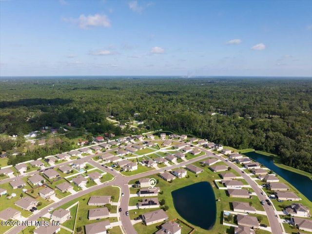 5980 CROSBY LAKE Way E, Macclenny, FL 32063
