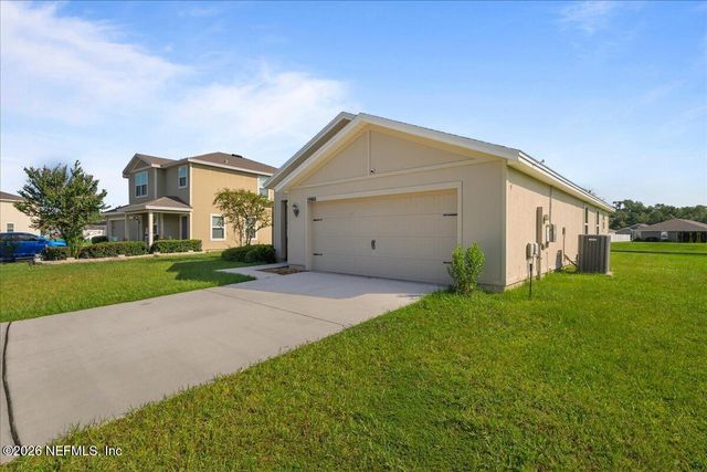 5980 CROSBY LAKE Way E, Macclenny, FL 32063