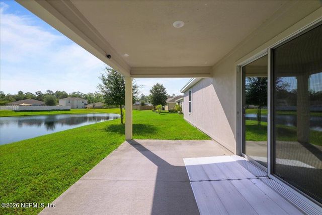 5980 CROSBY LAKE Way E, Macclenny, FL 32063