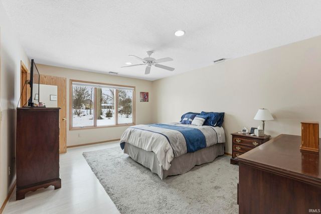 2303 Meadowsweet Court, Fort Wayne, IN 46808