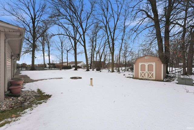 2303 Meadowsweet Court, Fort Wayne, IN 46808