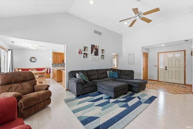 2303 Meadowsweet Court, Fort Wayne, IN 46808