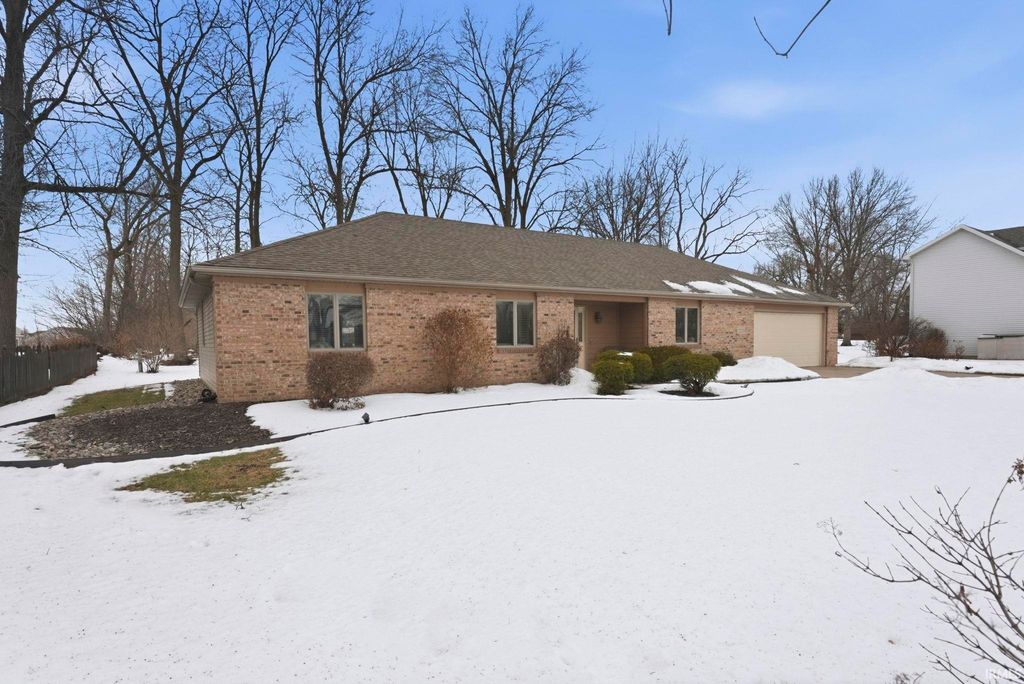 2303 Meadowsweet Court, Fort Wayne, IN 46808