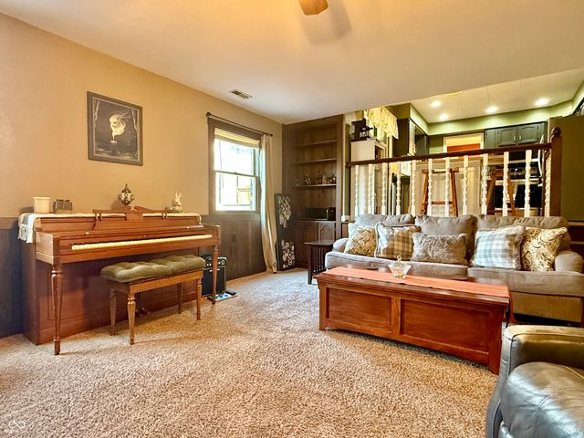 442 W Edgewood Drive, Danville, IN 46122