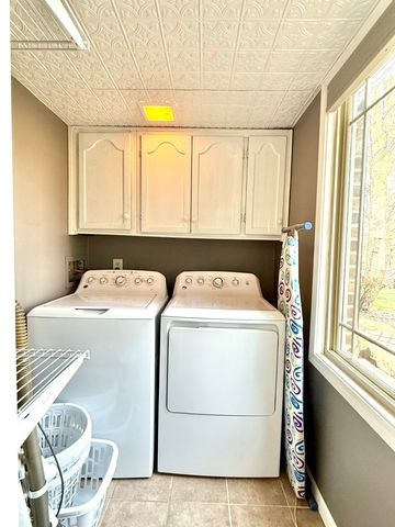 442 W Edgewood Drive, Danville, IN 46122