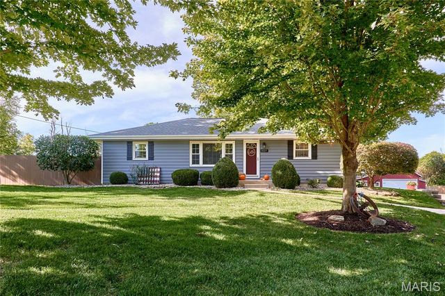 1127 Caulks Hill Road, St Charles, MO 63304