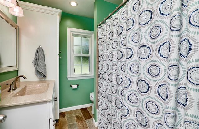 1127 Caulks Hill Road, St Charles, MO 63304