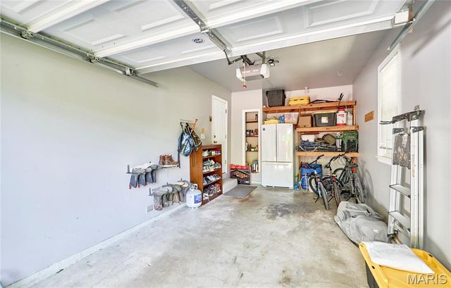 1127 Caulks Hill Road, St Charles, MO 63304