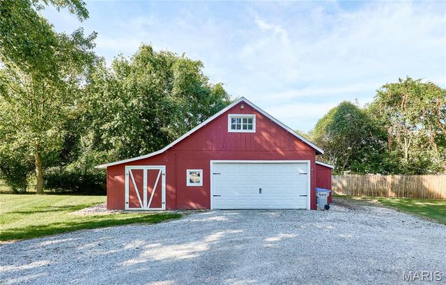 1127 Caulks Hill Road, St Charles, MO 63304
