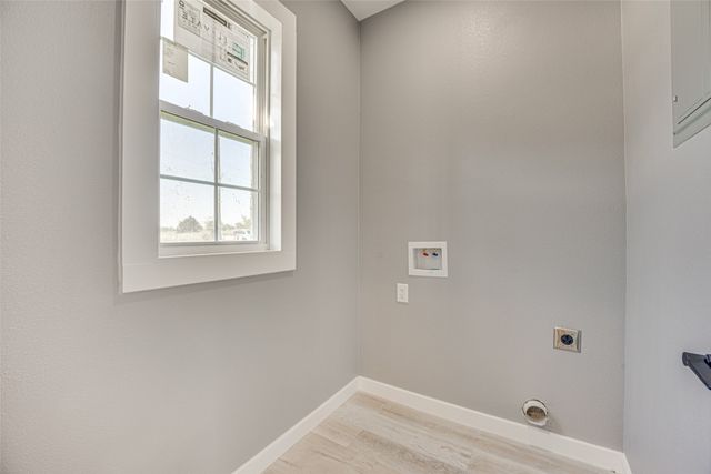 8064 County Road 1040, Rice, TX 75155