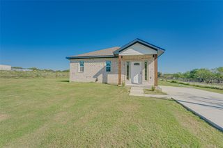8064 County Road 1040, Rice, TX 75155