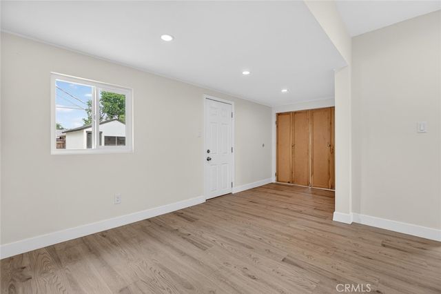 7359 Louise Avenue, Van Nuys, CA 91406