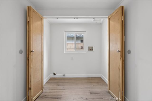 7359 Louise Avenue, Van Nuys, CA 91406