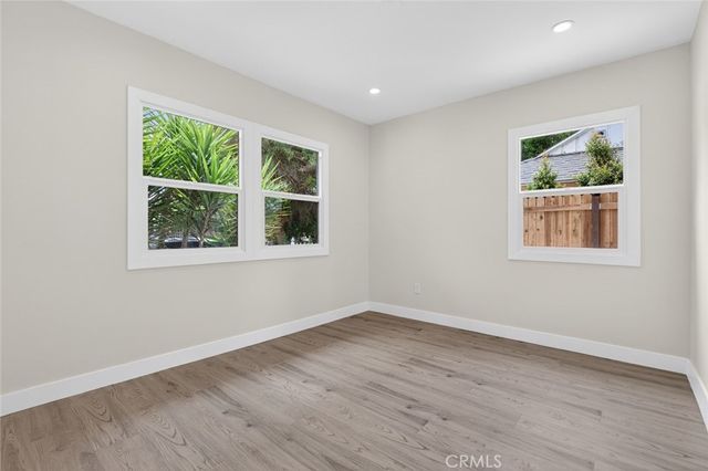 7359 Louise Avenue, Van Nuys, CA 91406