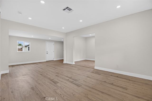 7359 Louise Avenue, Van Nuys, CA 91406