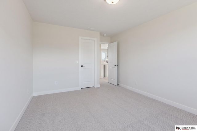 10908 N 159 Avenue, Bennington, NE 68007