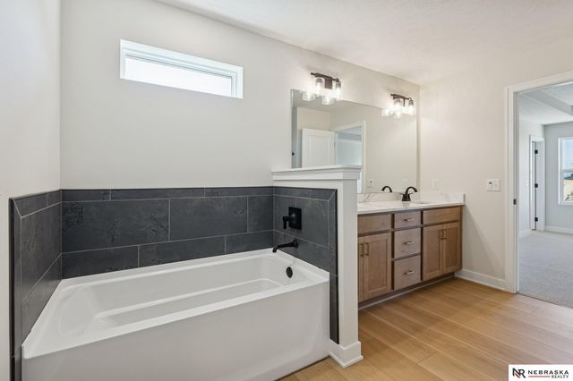 10908 N 159 Avenue, Bennington, NE 68007