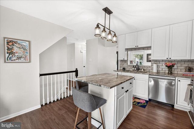 98 PLEASONTON CT, Frederick, MD 21702
