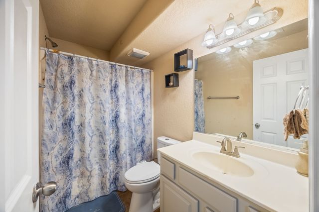 9665 Red Sunset Court, West Des Moines, IA 50266