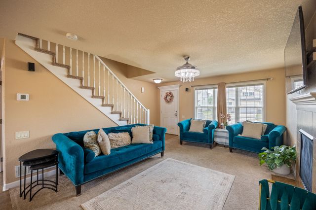 9665 Red Sunset Court, West Des Moines, IA 50266