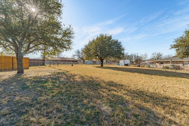 435 Edwards Drive, Dublin, TX 76446