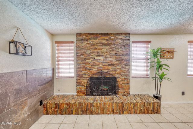 10036 JAMAICA Street, El Paso, TX 79924