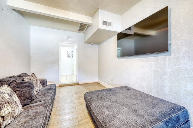 10036 JAMAICA Street, El Paso, TX 79924