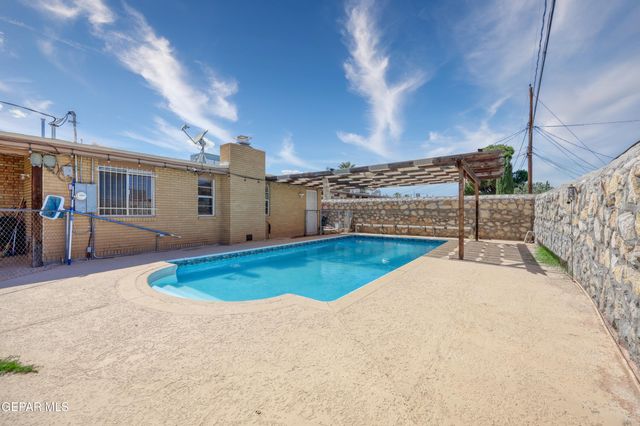10036 JAMAICA Street, El Paso, TX 79924