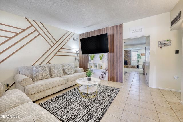 10036 JAMAICA Street, El Paso, TX 79924