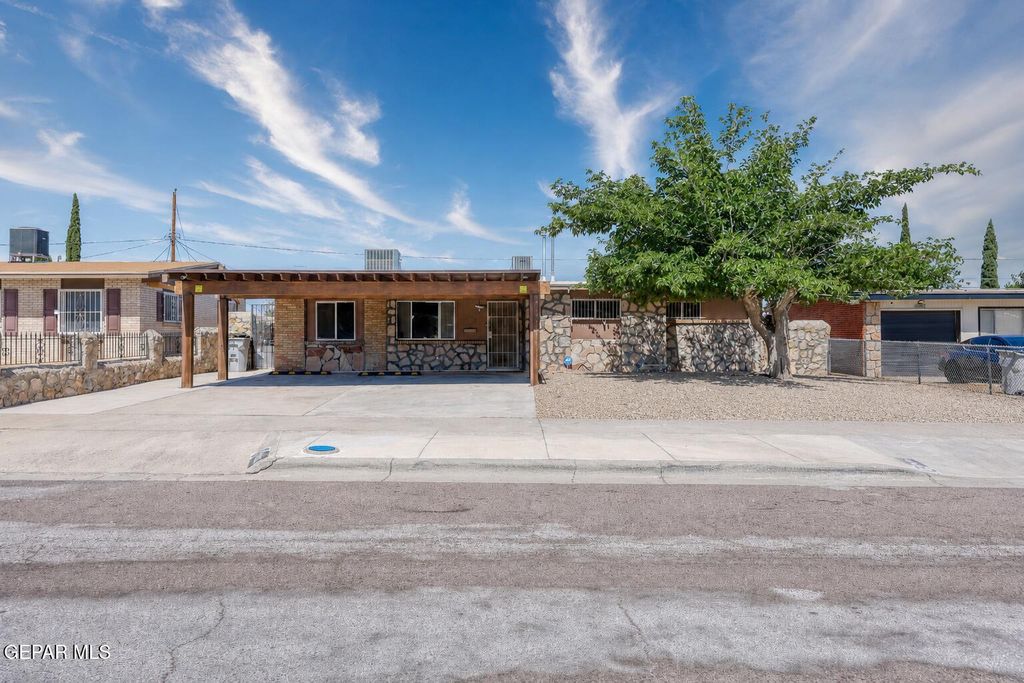 10036 JAMAICA Street, El Paso, TX 79924