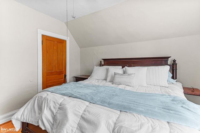 261 Jones Street, Mt Clemens, MI 48043