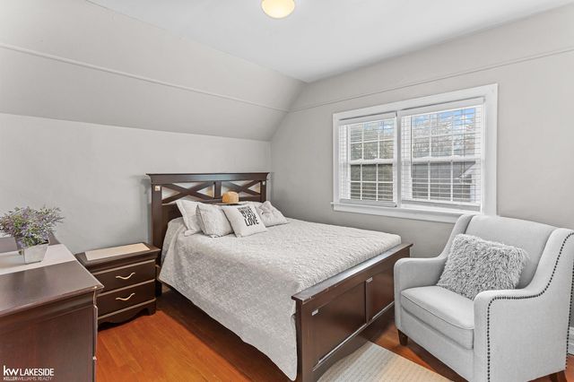 261 Jones Street, Mt Clemens, MI 48043