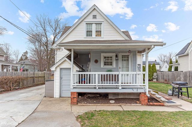 261 Jones Street, Mt Clemens, MI 48043