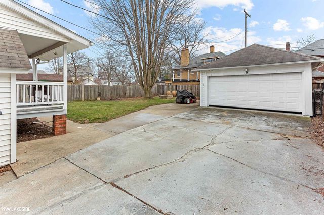 261 Jones Street, Mt Clemens, MI 48043