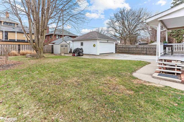 261 Jones Street, Mt Clemens, MI 48043