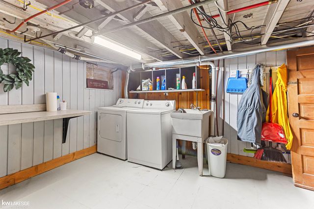 261 Jones Street, Mt Clemens, MI 48043