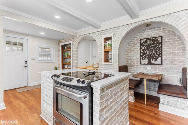 261 Jones Street, Mt Clemens, MI 48043