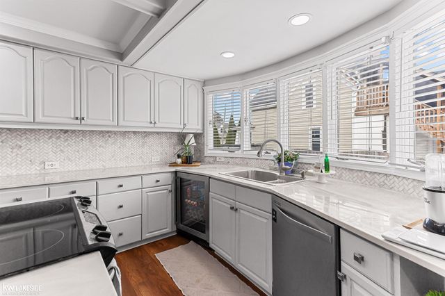 261 Jones Street, Mt Clemens, MI 48043