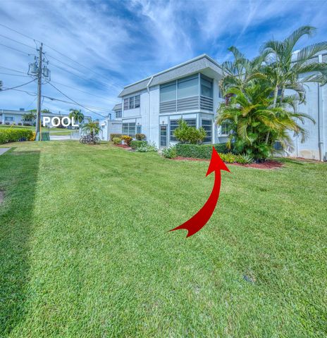 3240 LAKE OSBORNE Drive 109, Lake Worth Beach, FL 33461