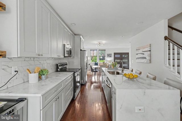 236 PEABODY ST NW, Washington, DC 20011