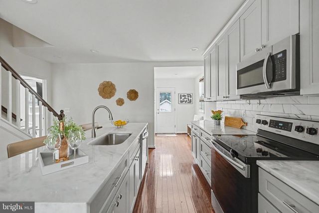 236 PEABODY ST NW, Washington, DC 20011