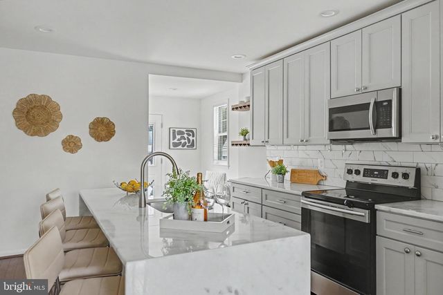 236 PEABODY ST NW, Washington, DC 20011