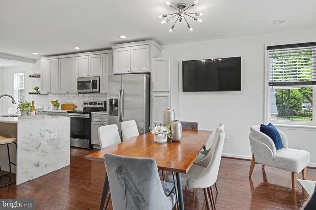 236 PEABODY ST NW, Washington, DC 20011
