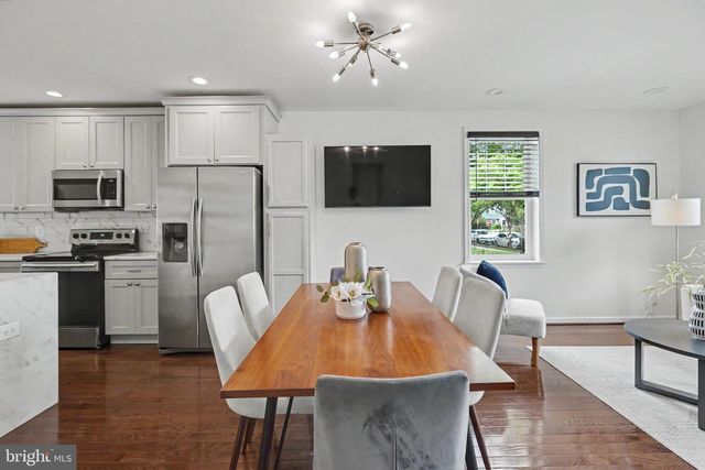 236 PEABODY ST NW, Washington, DC 20011
