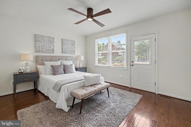 236 PEABODY ST NW, Washington, DC 20011