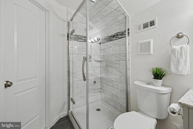236 PEABODY ST NW, Washington, DC 20011