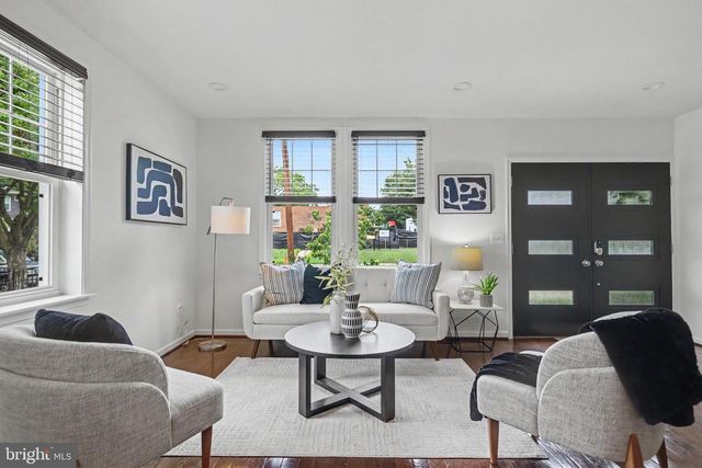236 PEABODY ST NW, Washington, DC 20011